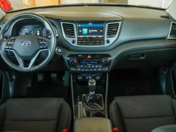HYUNDAI TUCSON 2.0 CRDI Xpossi