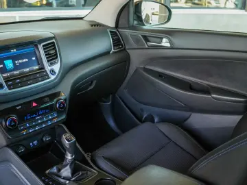 HYUNDAI TUCSON 2.0 CRDI Xpossi