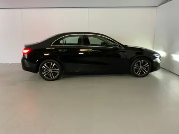 MERCEDES BENZ A180 Prog Limo LED MBUX LEASING