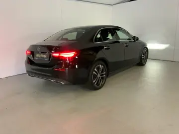 MERCEDES BENZ A180 Prog Limo LED MBUX LEASING