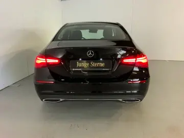 MERCEDES BENZ A180 Prog Limo LED MBUX LEASING