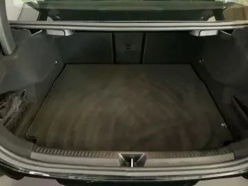 MERCEDES BENZ A180 Prog Limo LED MBUX LEASING