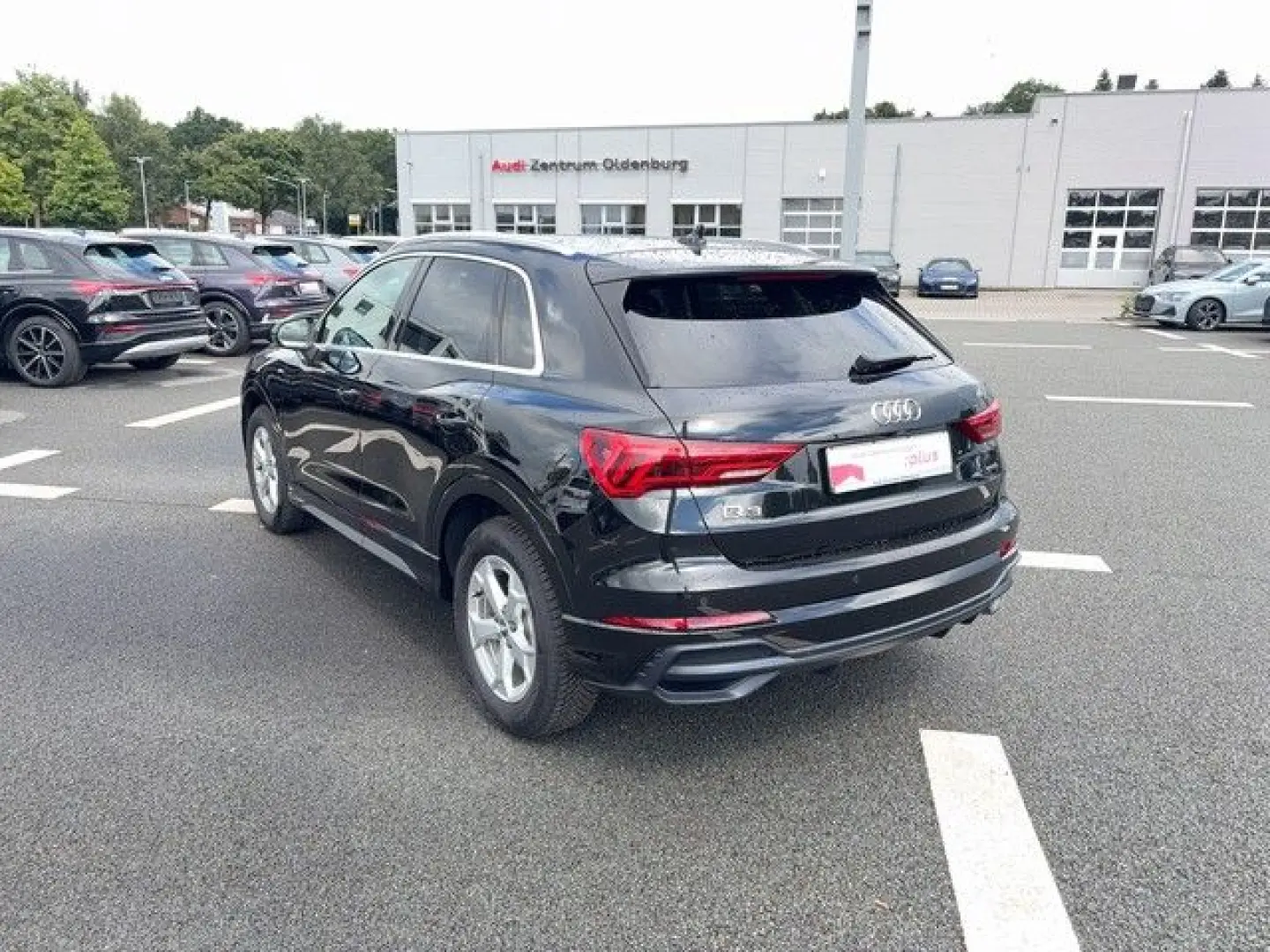 Q3 45 TFSI S-tronic quattro S-Line AHK+LED+NAVI+
