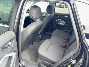Q3 45 TFSI S-tronic quattro S-Line AHK+LED+NAVI+