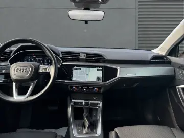 Q3 40 TFSI quattro NAVI+GJR+SHZ+LED+PDC