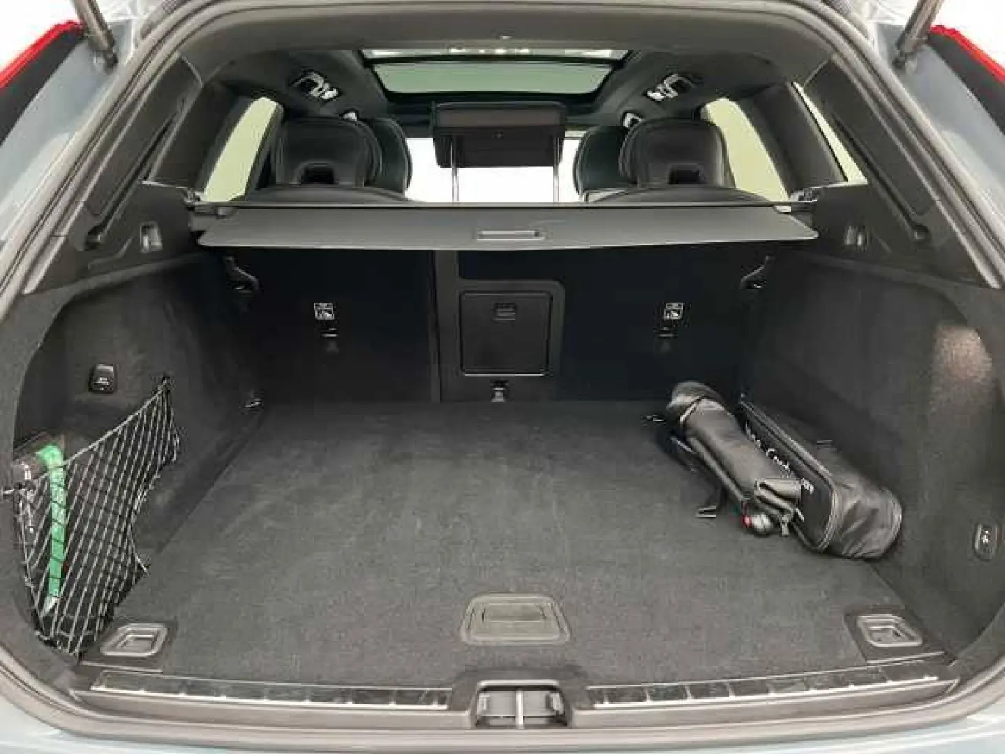 XC 60 XC60 Plus Dark AWD B4