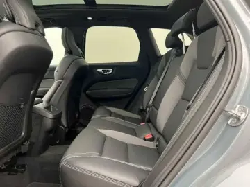 XC 60 XC60 Plus Dark AWD B4