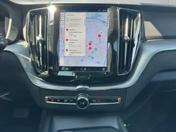 XC60 B4 AWD Momentum-Pro Aut Glasd AHK Google-Ma