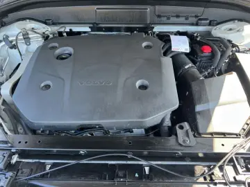 XC60 B4 AWD Momentum-Pro Aut Glasd AHK Google-Ma
