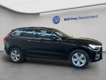 XC60 B4 AWD Momentum-Pro Aut Vollleder Standheiz