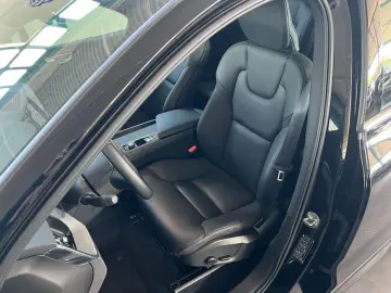 XC60 B4 AWD Momentum-Pro Aut Vollleder Standheiz