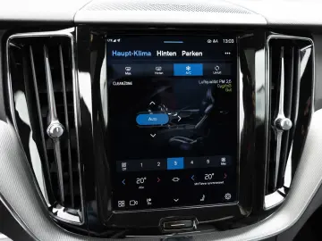 XC60 B4 R-Design AWD NAVI FACEL. LED AHK PANO