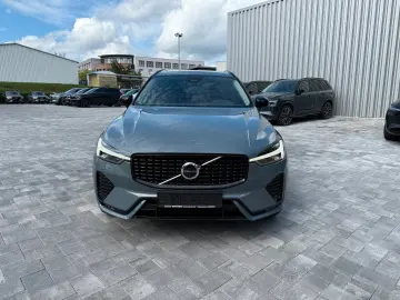 XC60 PLUS DARK AWD +PANO+STANDHZG+LED+AHK+1.HD
