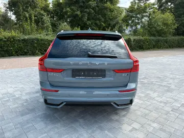 XC60 PLUS DARK AWD +PANO+STANDHZG+LED+AHK+1.HD