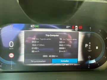 XC60 PLUS DARK AWD +PANO+STANDHZG+LED+AHK+1.HD