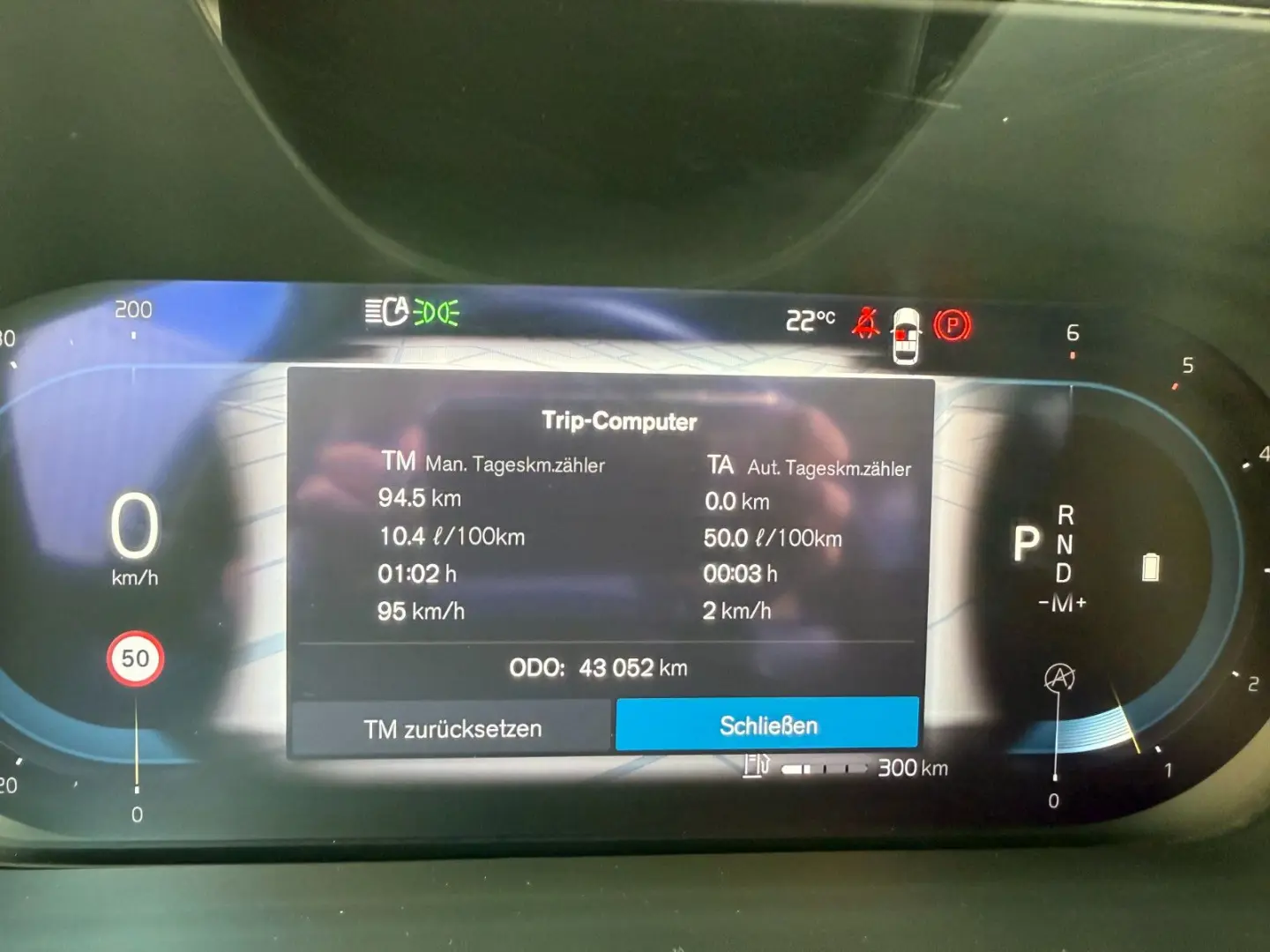 XC60 PLUS DARK AWD +PANO+STANDHZG+LED+AHK+1.HD