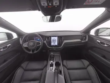 XC60 B5 Diesel AWD R-Design 21