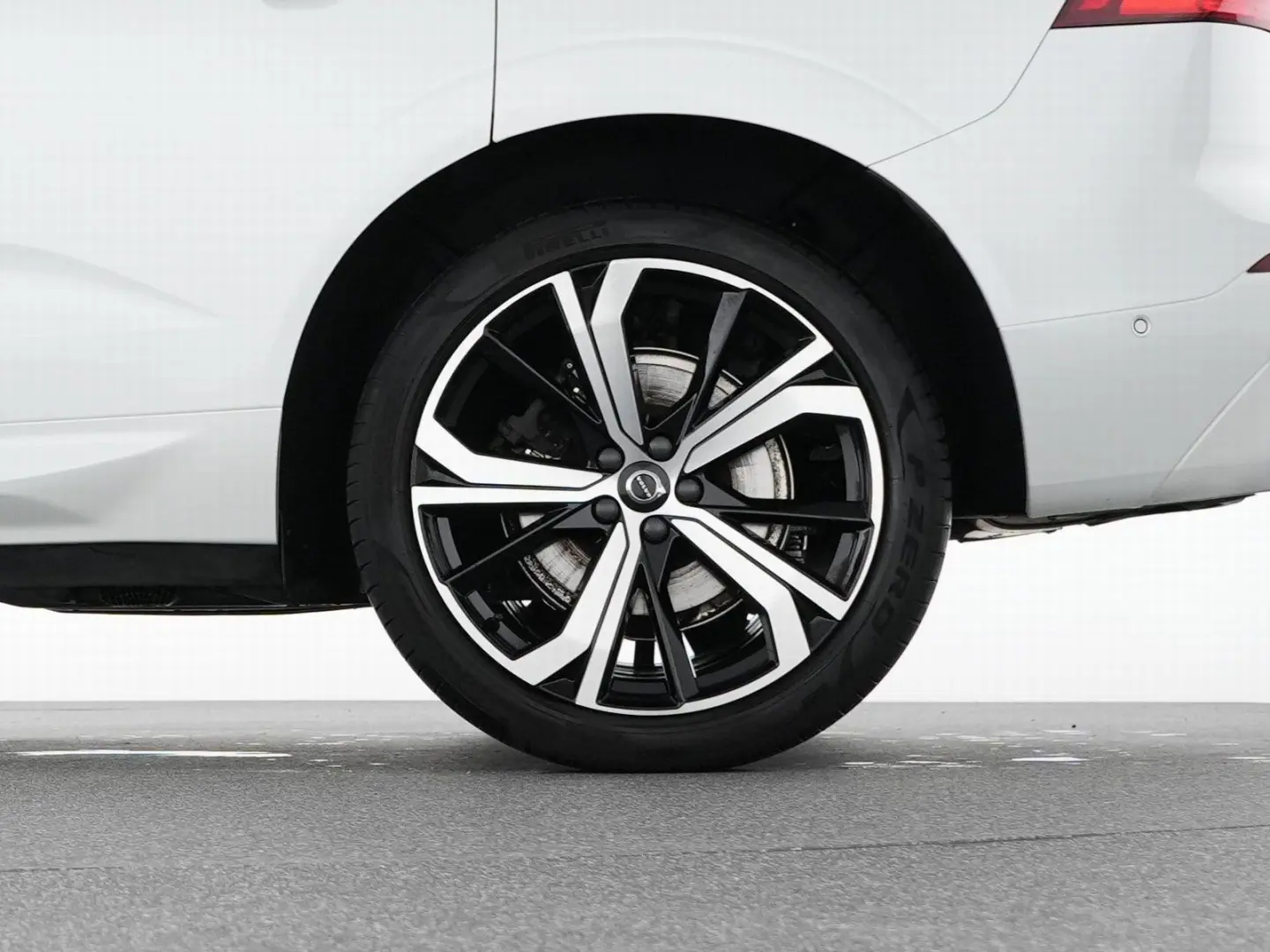 XC60 B5 Diesel AWD R-Design 21