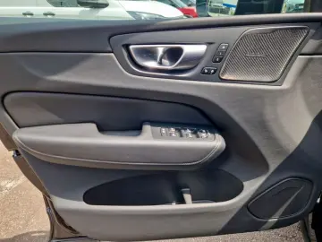 XC60 B4 D AWD Plus Dark *AHK/LED*
