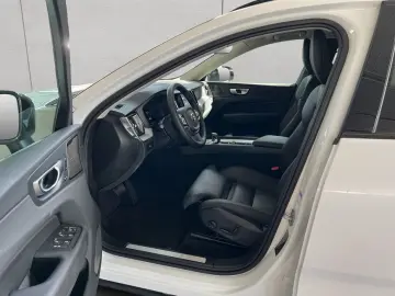 XC60 B4 AWD Plus-Dark Aut Leder BLIS PilotAssist