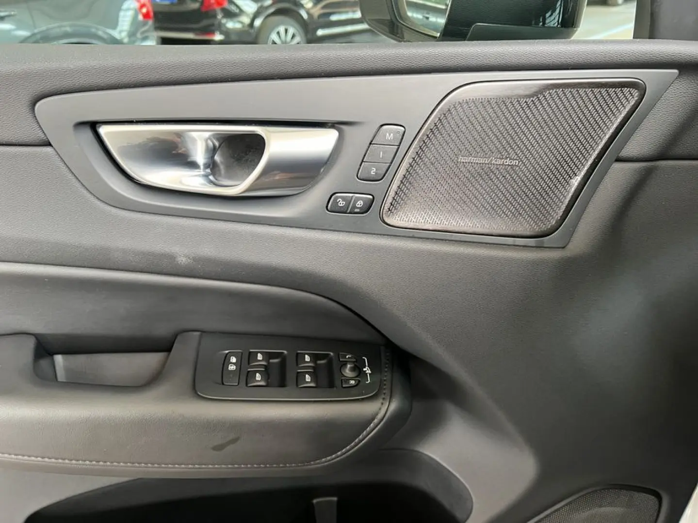 XC60 B4 AWD Plus-Dark Aut Leder BLIS PilotAssist