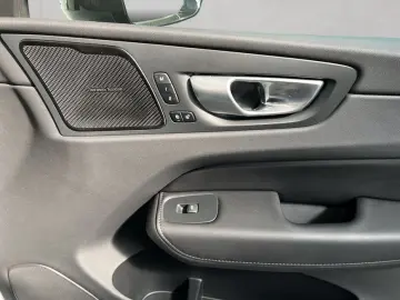 XC60 B4 AWD Plus-Dark Aut Leder BLIS PilotAssist