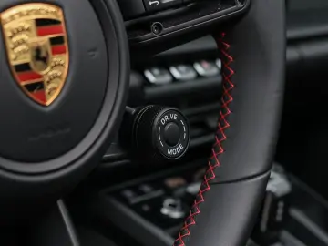 992 911 Carrera 4GTS BOSE/LIFT/VENTILATION/360/SUNROOF/MATRX