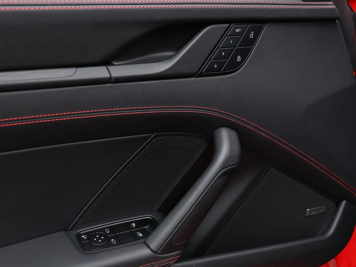 992 911 Carrera 4GTS BOSE/LIFT/VENTILATION/360/SUNROOF/MATRX