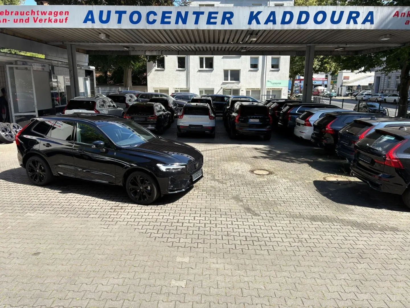 VOLVO XC60 T6 Plus Black Edition 360 PANO H&K 21