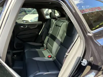 VOLVO XC60 T6 Plus Black Edition 360 PANO H&K 21