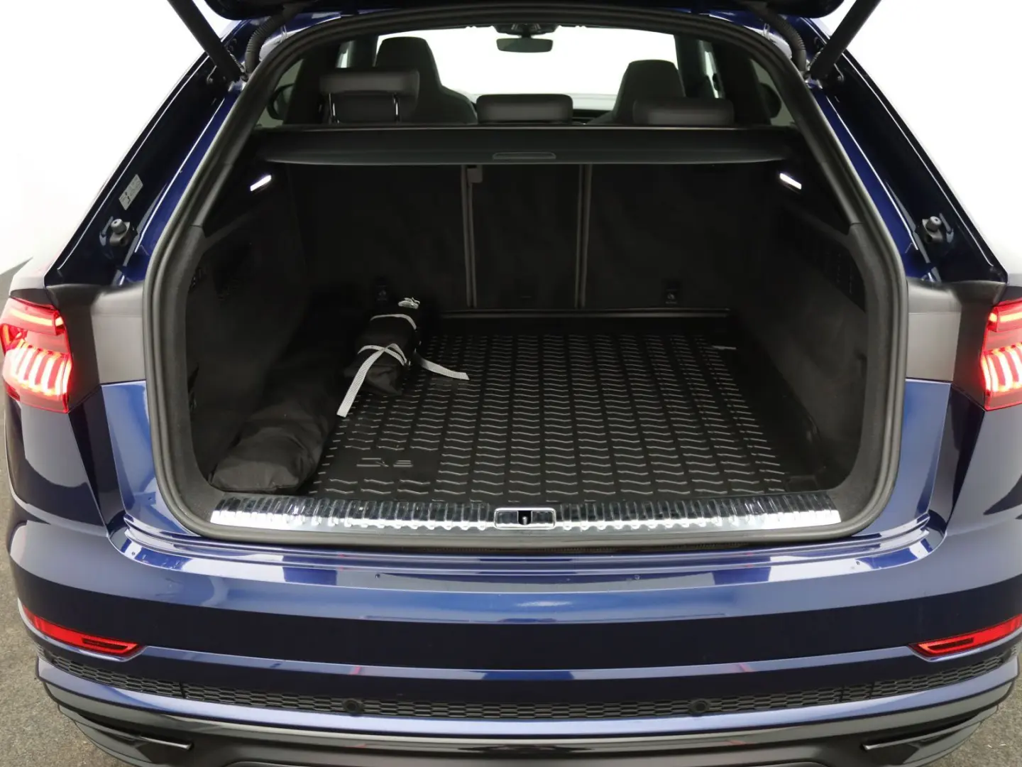 Q8 S-Line select 50TDI quattro / Pano, HD-Matrix
