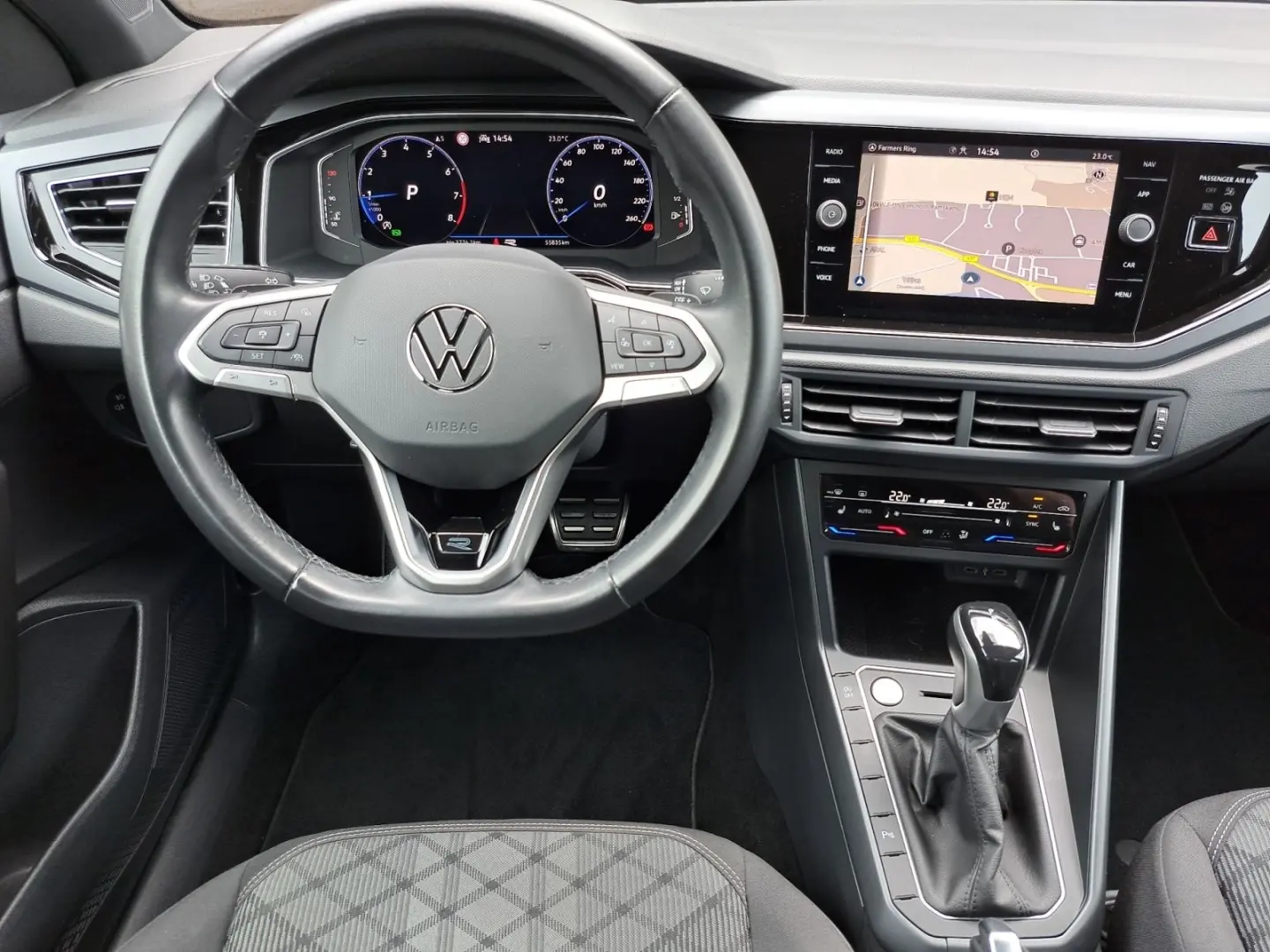 VOLKSWAGEN Taigo R-Line 1.5 TSI DSG PANO KAM IQ LEASING