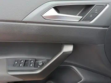 VOLKSWAGEN Taigo R-Line 1.5 TSI DSG PANO KAM IQ LEASING