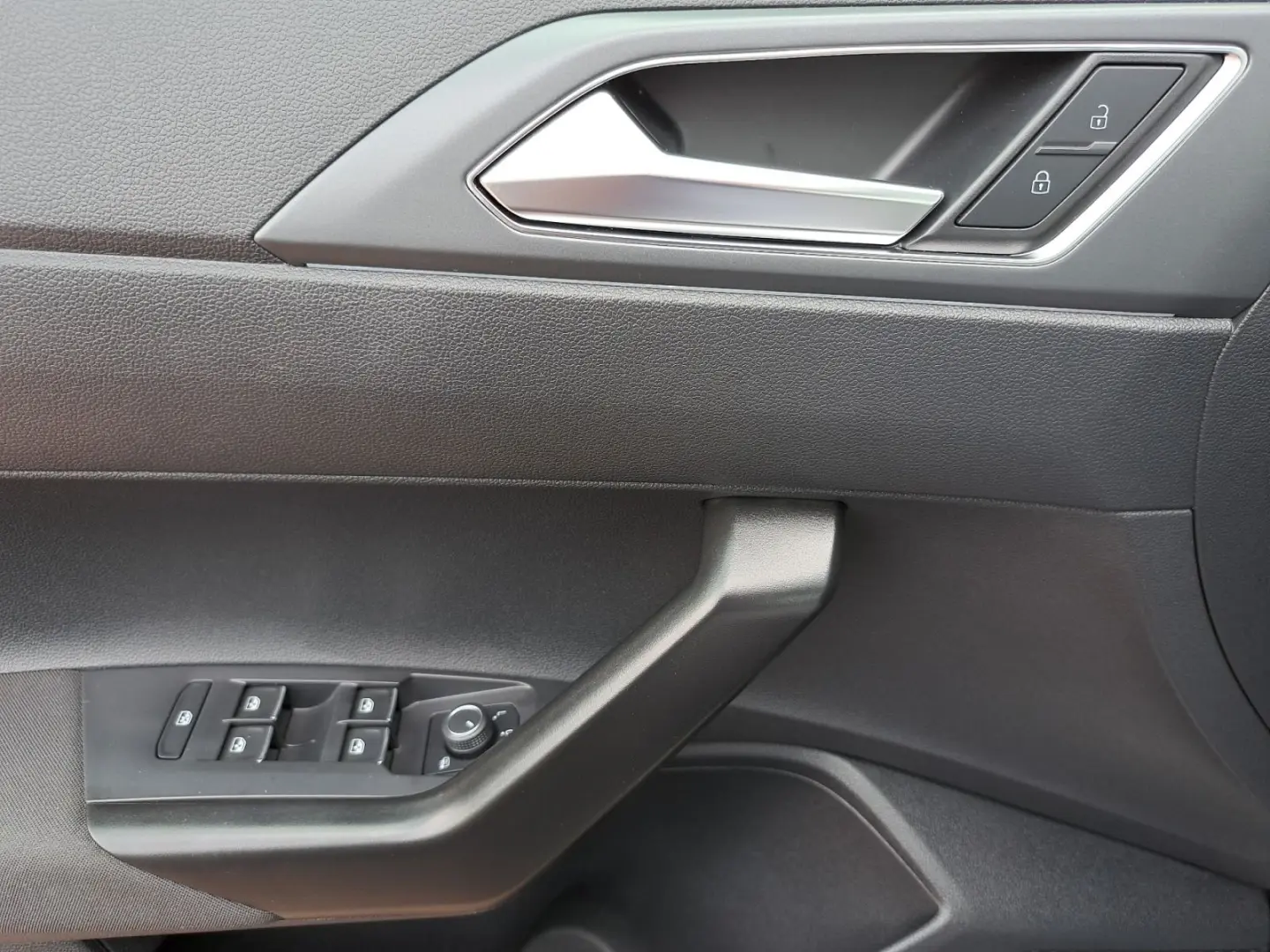 VOLKSWAGEN Taigo R-Line 1.5 TSI DSG PANO KAM IQ LEASING