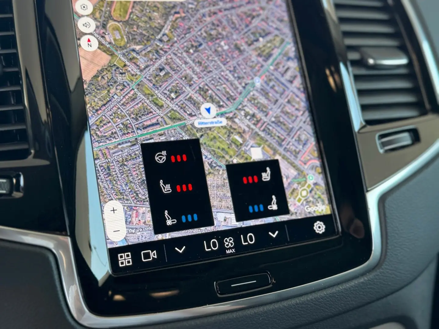 XC90 T8 RecharePlusBright|PlugInHybrid|AHK|7Sitz