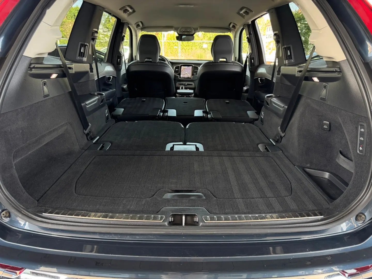 XC90 T8 RecharePlusBright|PlugInHybrid|AHK|7Sitz