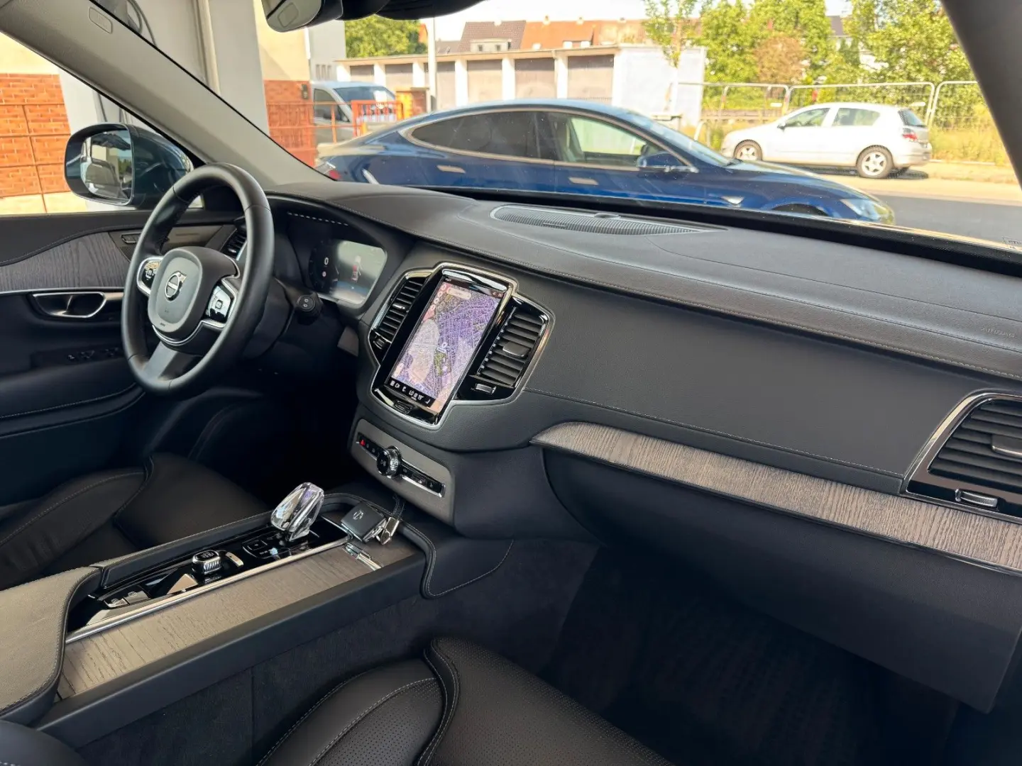 XC90 T8 RecharePlusBright|PlugInHybrid|AHK|7Sitz