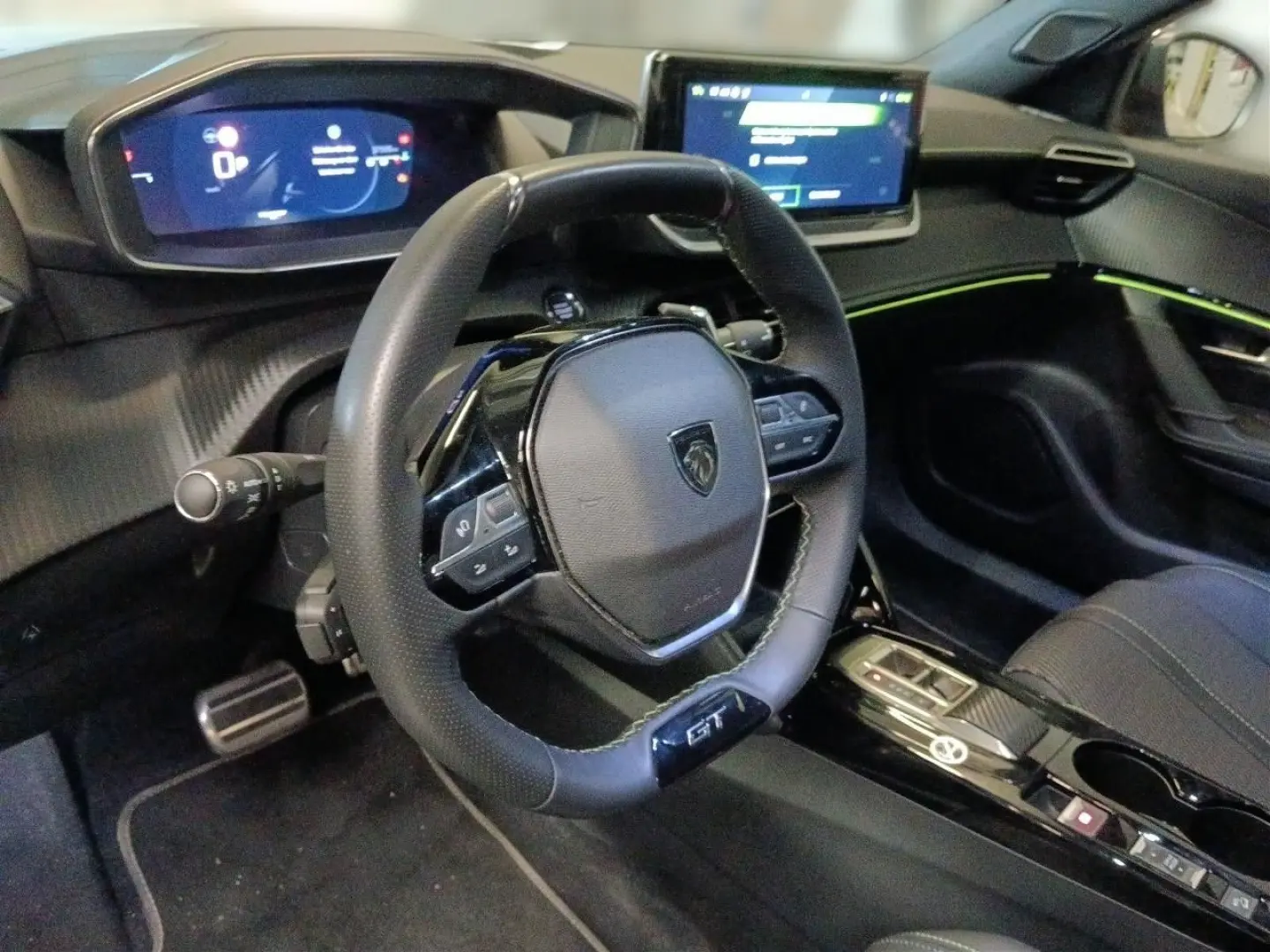 PEUGEOT 2008 GT PureTech 130 EAT8*Navi*360°Cam*ACC*LEASING