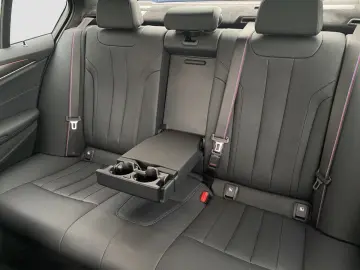 540d xDrive Limousine ///M Sport Laser Shadow AC