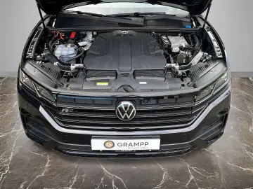 VOLKSWAGEN Touareg R-Line 3.0TDI +PANO+ACC+LEASING
