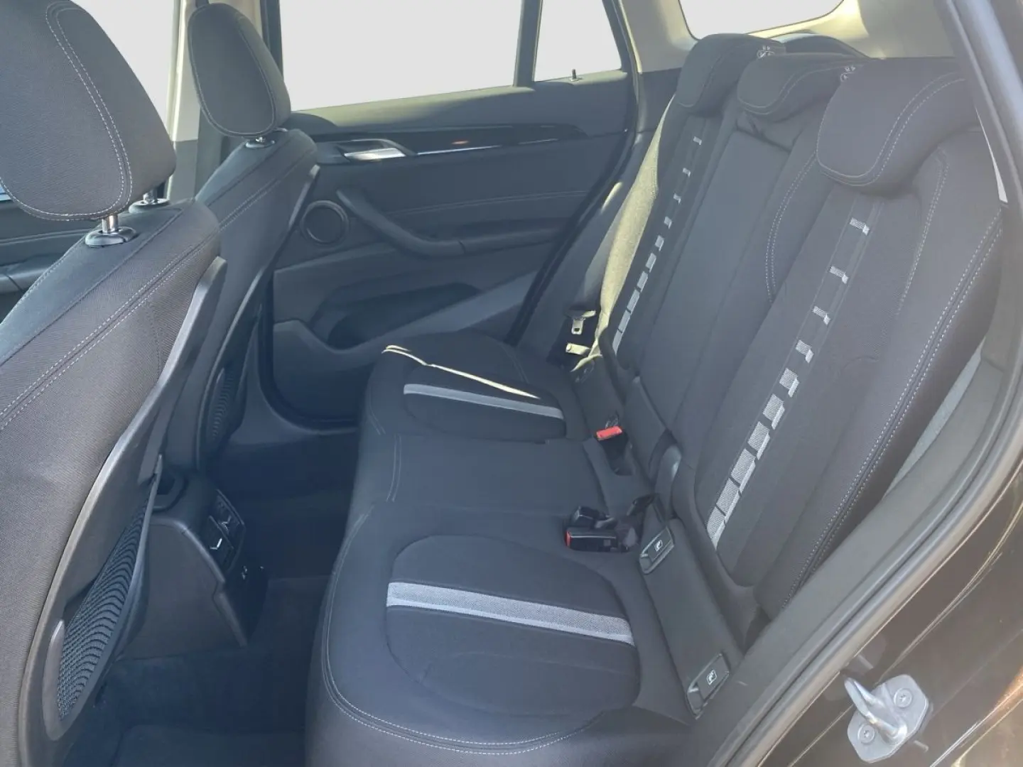 BMW X1 xDrive18d Advantage LED Navi Sportsitz LEASING