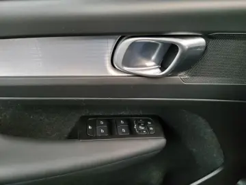 XC40 T5 TwinEng Inscription Navi LED RFK PDC Shz