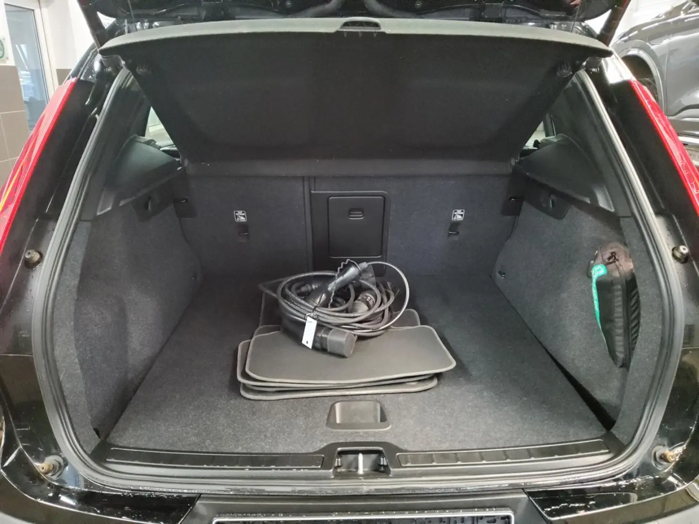 XC40 T5 TwinEng Inscription Navi LED RFK PDC Shz