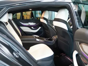 AMG GT 63 S E PERFORMANCE MATT tiefweiß Carbon