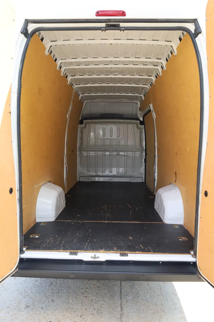 Peugeot Boxer L4H3 2.0D 130CP