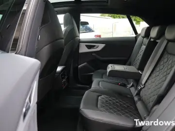 Audi Q8 55 S line+ Pano Soft