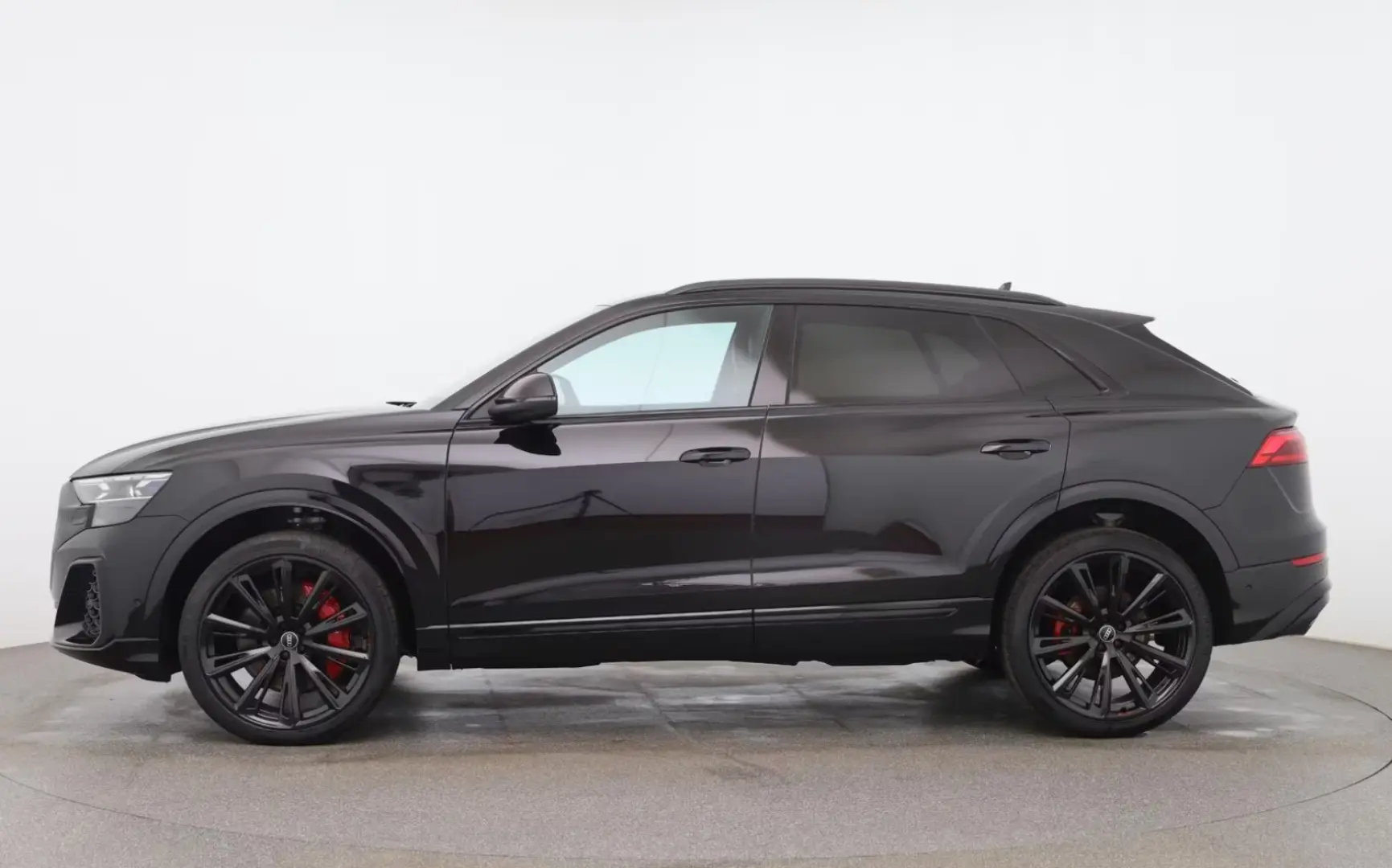 Audi SQ8 TFSI quattro