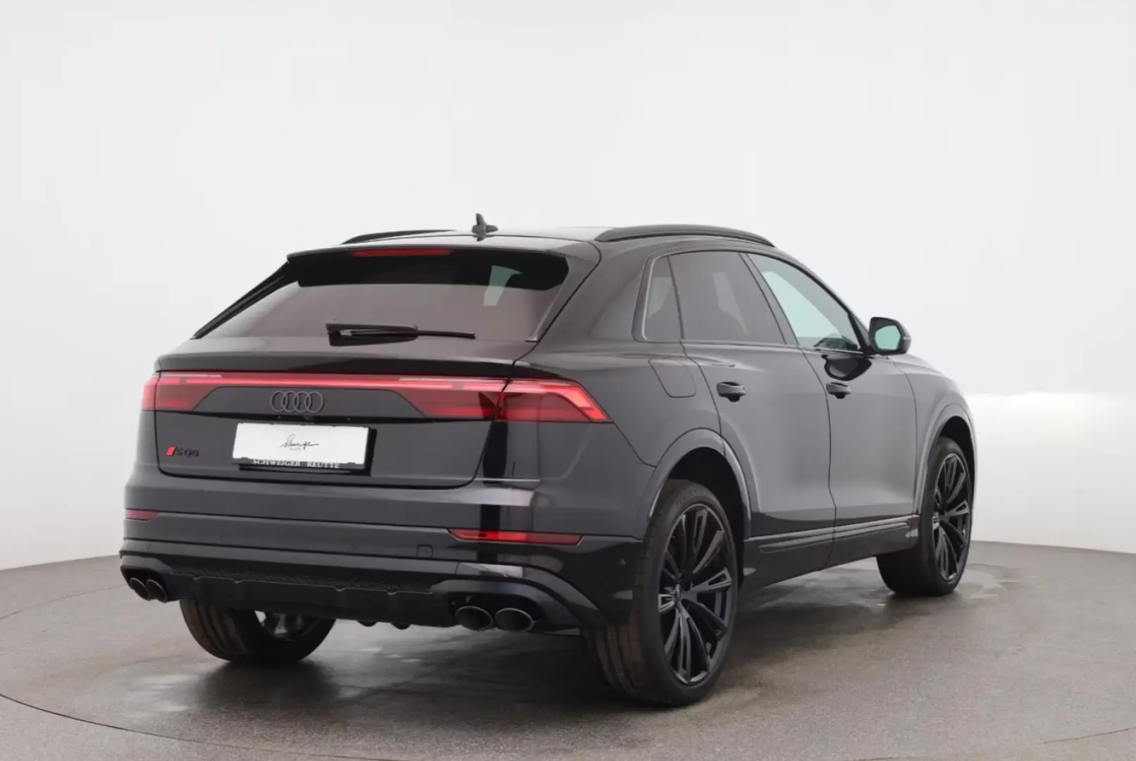 Audi SQ8 TFSI quattro