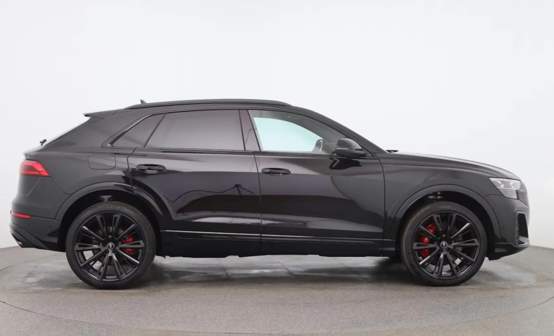 Audi SQ8 TFSI quattro