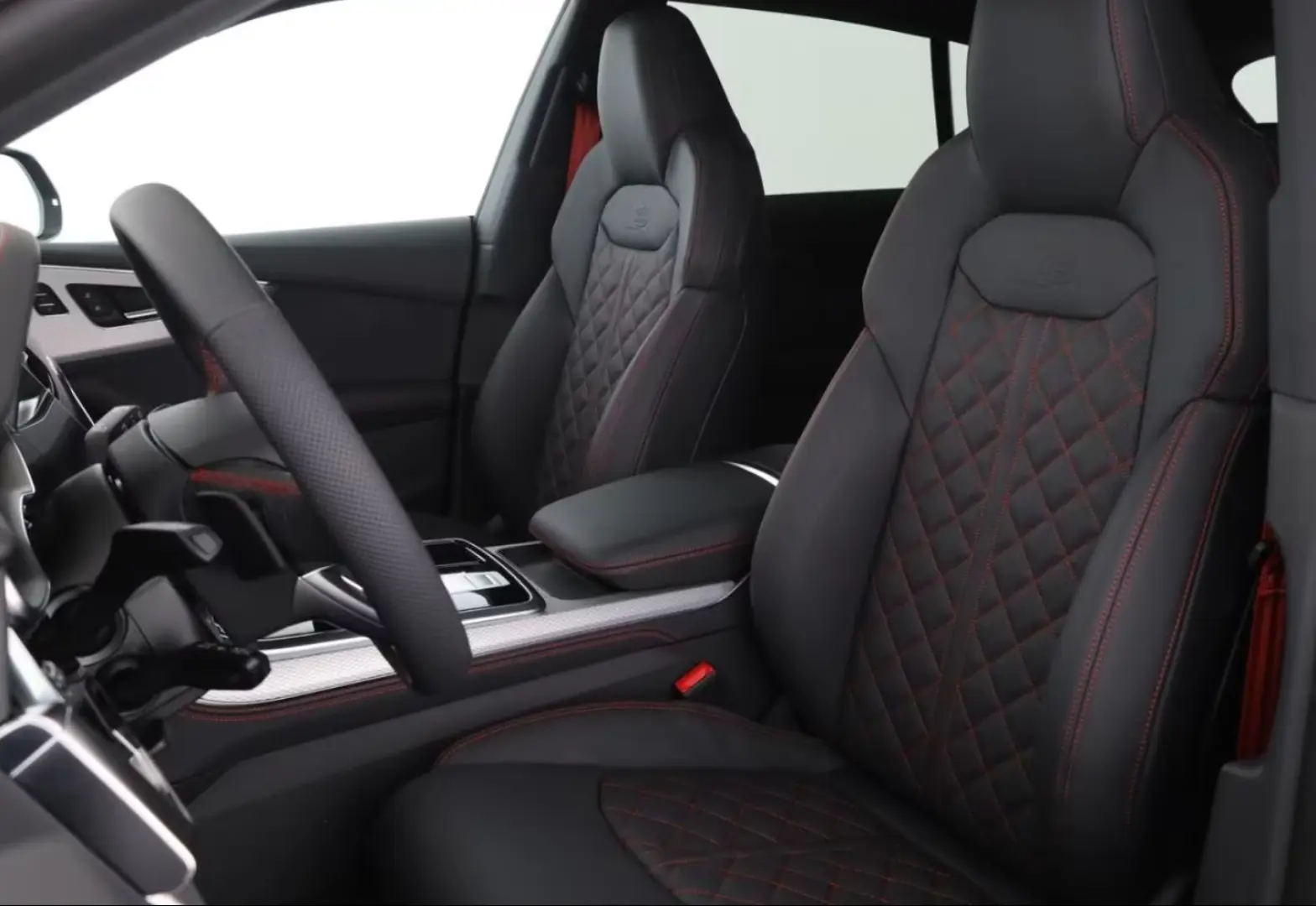 Audi SQ8 TFSI quattro
